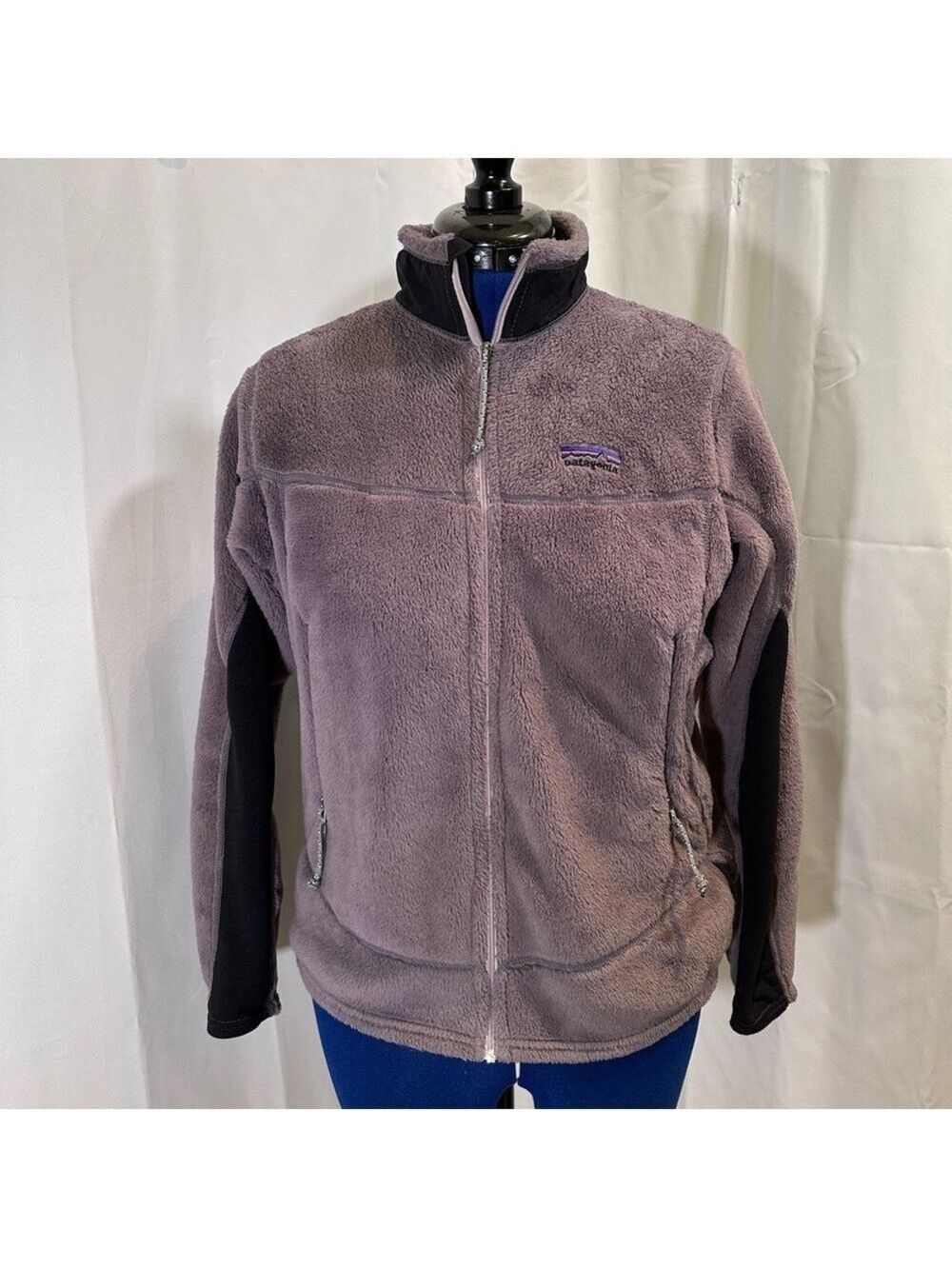 Patagonia Women's Fleece R2 Jacket - Purple and Black